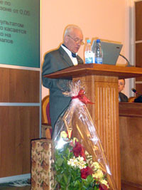 Круглый стол 2010 в Институте остеопатии, доклад Ерофеева
Н. П.